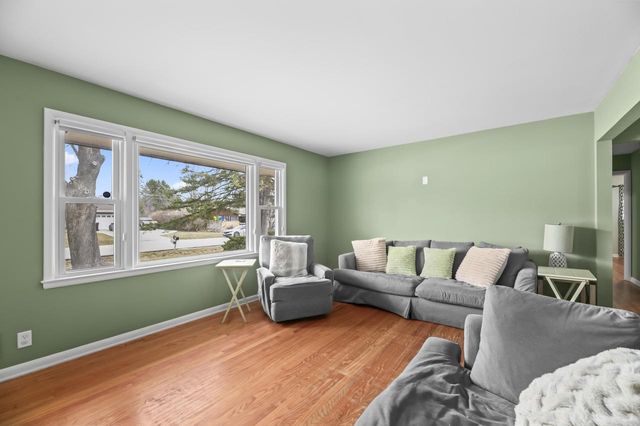 6383 W Darnel AVENUE, Brown Deer, WI 53223