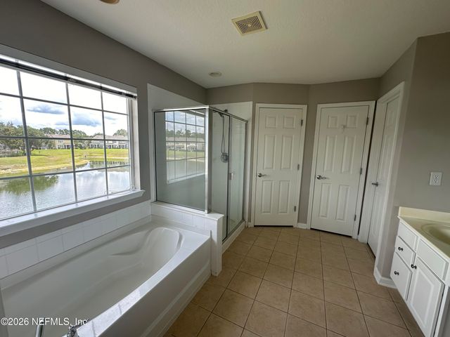 6340 AUTUMN BERRY Circle, Jacksonville, FL 32258