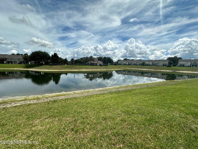6340 AUTUMN BERRY Circle, Jacksonville, FL 32258