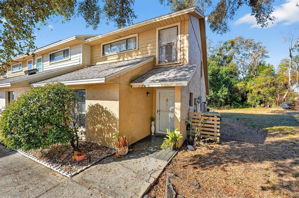 1300 WOODMAN WAY, Orlando, FL 32818