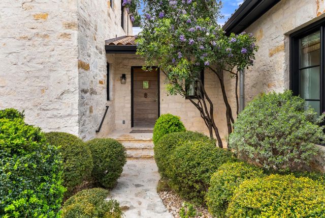 698 Windsong TRL, West Lake Hills, TX 78746