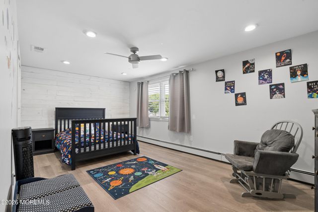 24 Jubilee Circle, Aberdeen, NJ 07747