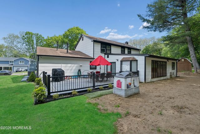 24 Jubilee Circle, Aberdeen, NJ 07747
