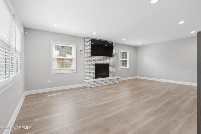 24 Jubilee Circle, Aberdeen, NJ 07747