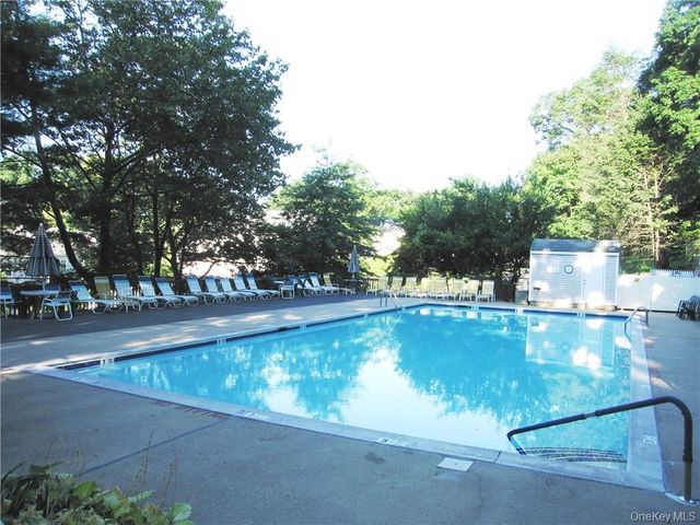 13 Carrollwood Drive, Tarrytown, NY 10591