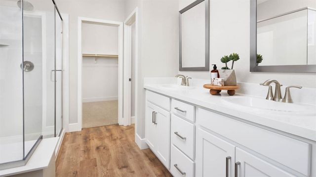 7970 Riverflow Way, Sacramento, CA 95832