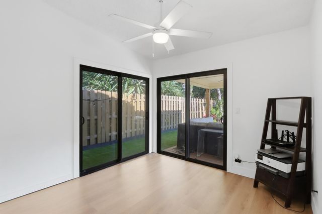 1001 Raintree Lane, Palm Beach Gardens, FL 33410