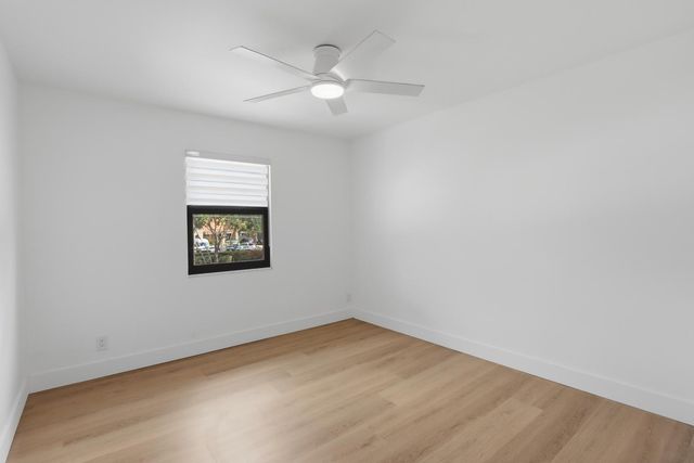 1001 Raintree Lane, Palm Beach Gardens, FL 33410