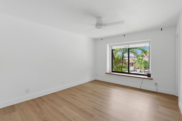 1001 Raintree Lane, Palm Beach Gardens, FL 33410