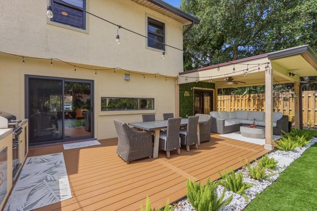 1001 Raintree Lane, Palm Beach Gardens, FL 33410