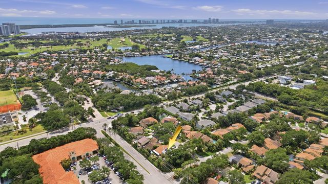 1001 Raintree Lane, Palm Beach Gardens, FL 33410