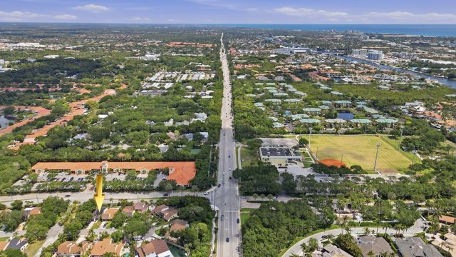 1001 Raintree Lane, Palm Beach Gardens, FL 33410