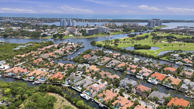 1001 Raintree Lane, Palm Beach Gardens, FL 33410