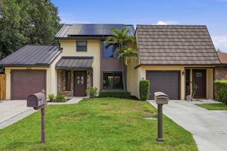 1001 Raintree Lane, Palm Beach Gardens, FL 33410