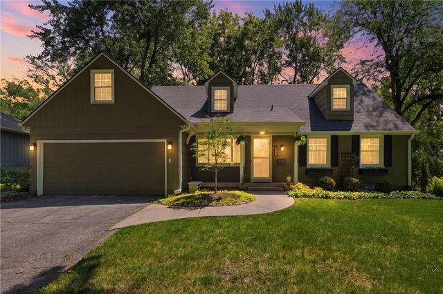 7909 Outlook Lane, Prairie Village, KS 66208