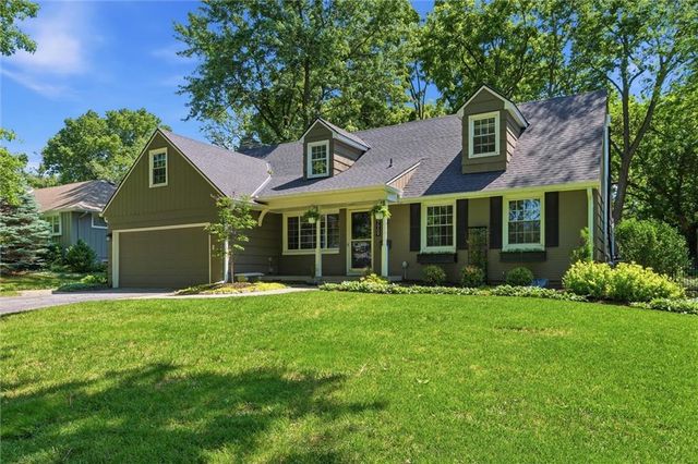 7909 Outlook Lane, Prairie Village, KS 66208