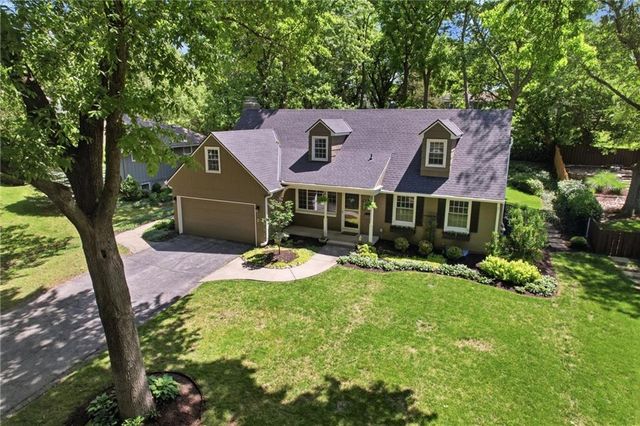 7909 Outlook Lane, Prairie Village, KS 66208