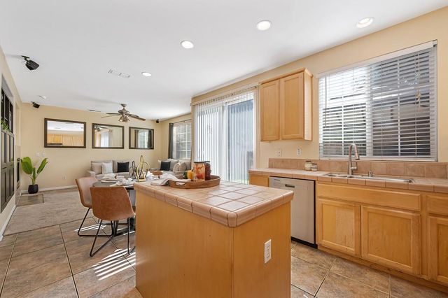 4976 Trouville Ln, Sacramento, CA 95835