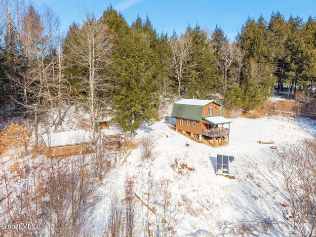 1673 W Fulton Road, Fulton, NY 12187