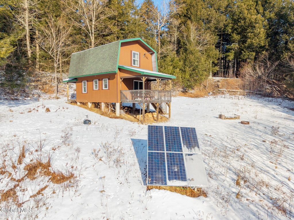 1673 W Fulton Road, Fulton, NY 12187