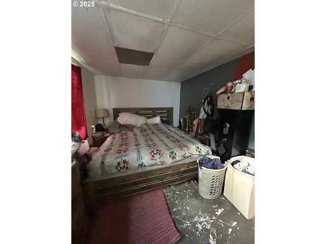 539 S 12TH St, Coos Bay, OR 97420