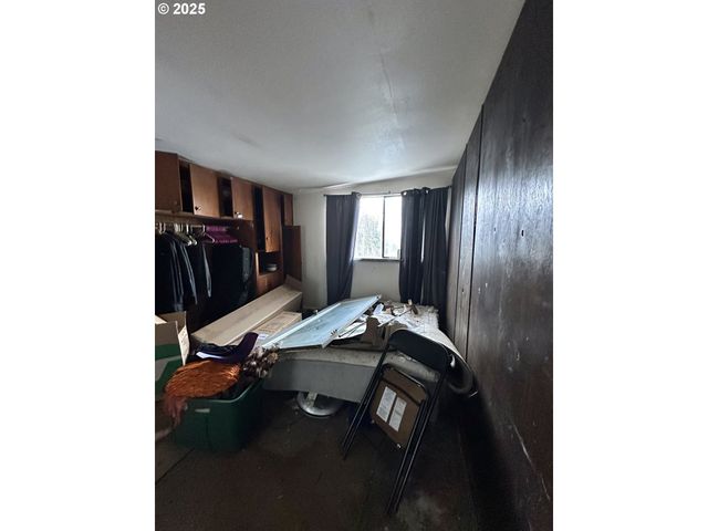 539 S 12TH St, Coos Bay, OR 97420