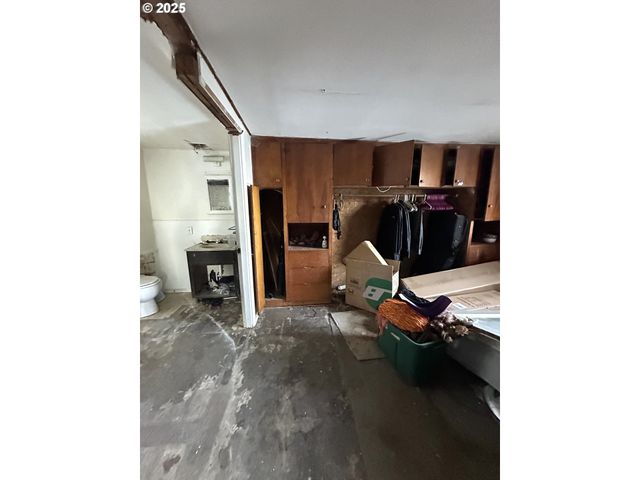 539 S 12TH St, Coos Bay, OR 97420