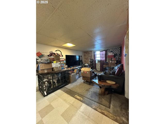 539 S 12TH St, Coos Bay, OR 97420