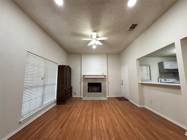 2439 Sunflower Drive, Arlington, TX 76014