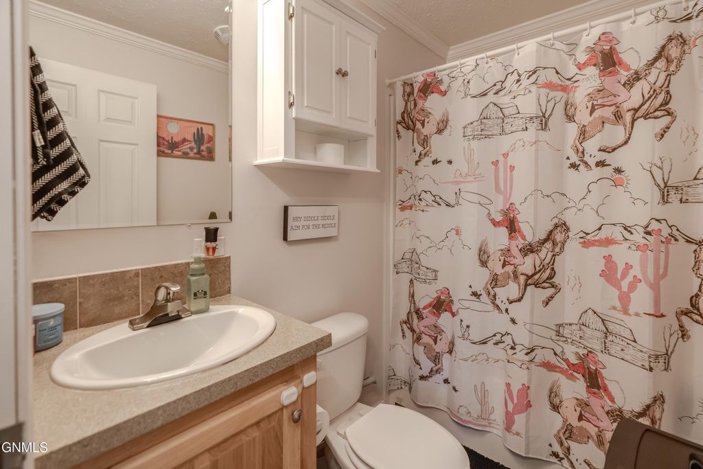 616 Dover Drive, Bismarck, ND 58504 photo 18