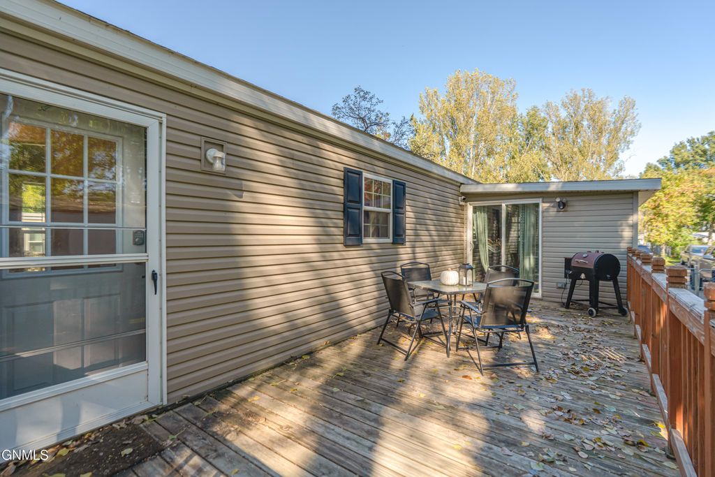 616 Dover Drive, Bismarck, ND 58504 photo 30