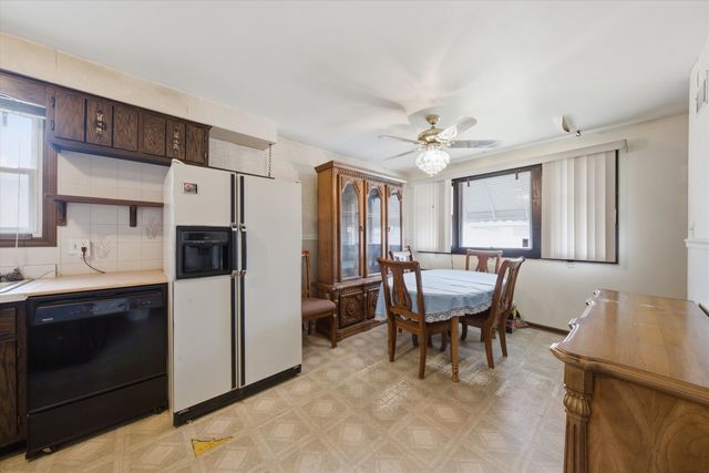 280 Prairie Avenue, Calumet City, IL 60409