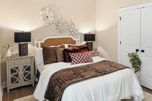 6830 Summerset Drive, Gulf Shores, AL 36542
