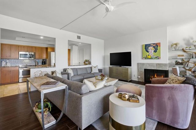 910 Island Drive 207, Rancho Mirage, CA 92270