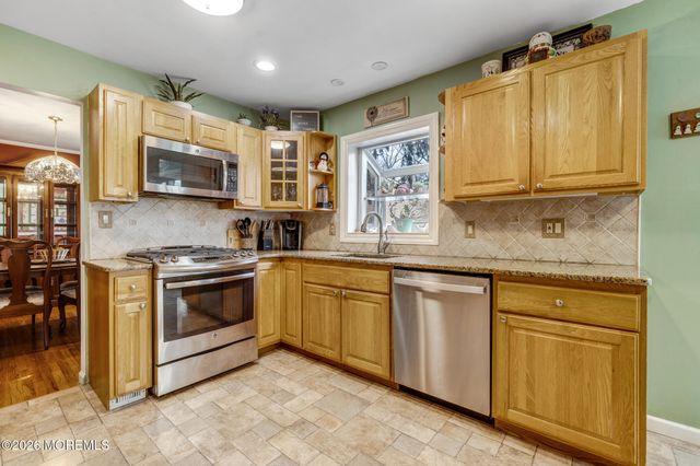 231 Stonehurst Boulevard, Freehold, NJ 07728