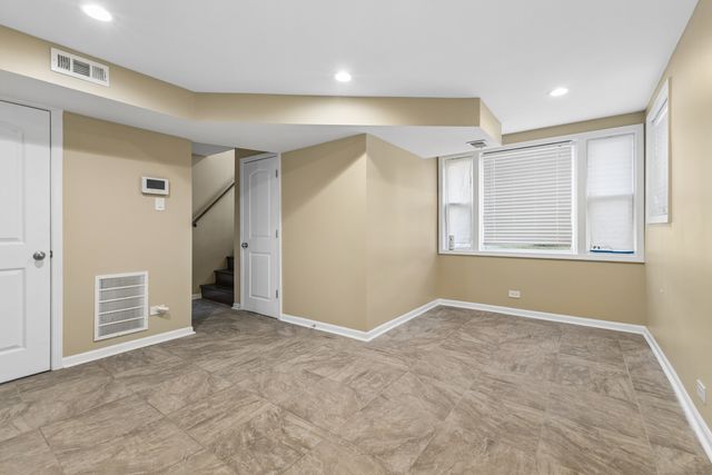 2808 W 140th Place, Blue Island, IL 60406