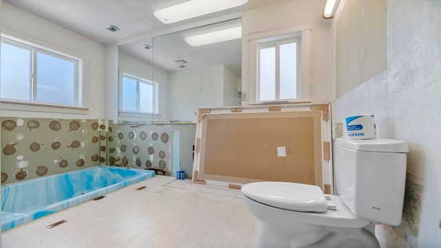 4700 Scenic Avenue, Central Point, OR 97502