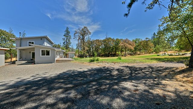4700 Scenic Avenue, Central Point, OR 97502