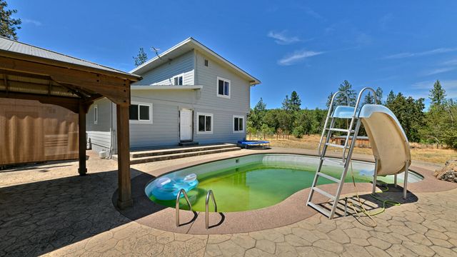 4700 Scenic Avenue, Central Point, OR 97502