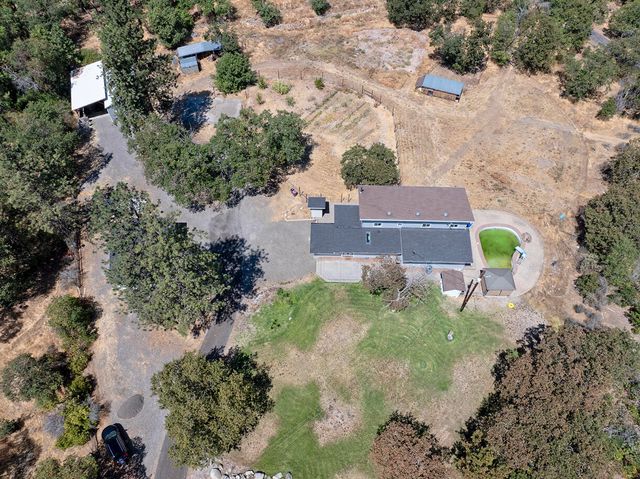4700 Scenic Avenue, Central Point, OR 97502