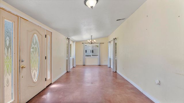 4700 Scenic Avenue, Central Point, OR 97502