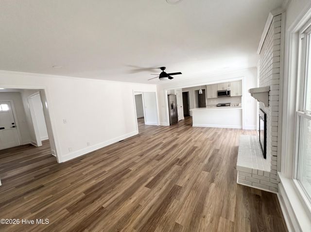 513 Greenfield Boulevard, Greenville, NC 27834