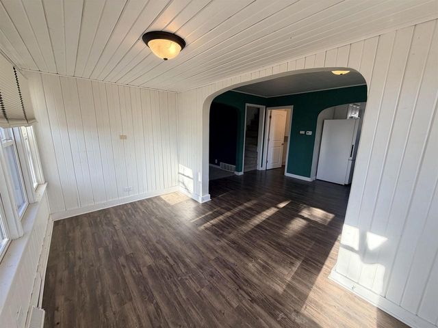 102 N Taylor Street, Albany, WI 53502