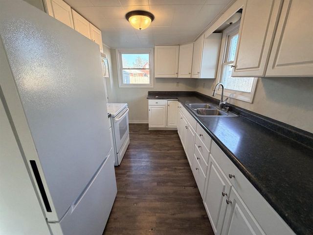 102 N Taylor Street, Albany, WI 53502