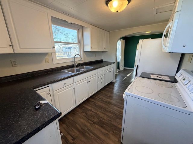 102 N Taylor Street, Albany, WI 53502