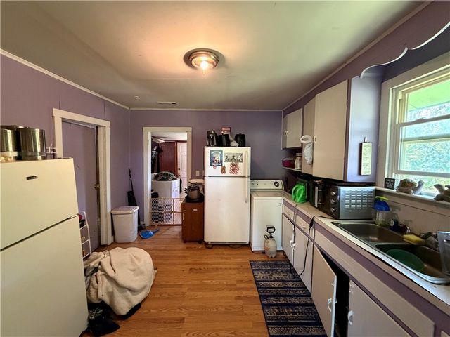 611 N Hughes Street, Huntsville, AR 72740