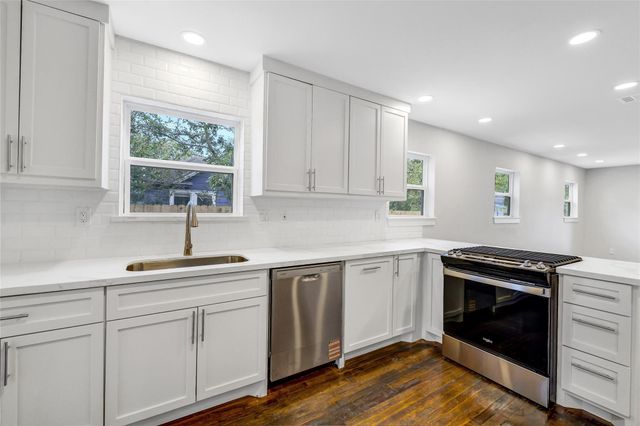 312 Maple Avenue, Pasadena, TX 77506