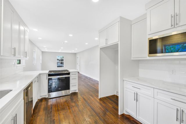 312 Maple Avenue, Pasadena, TX 77506