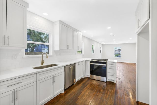 312 Maple Avenue, Pasadena, TX 77506