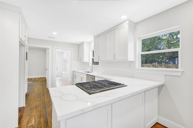 312 Maple Avenue, Pasadena, TX 77506